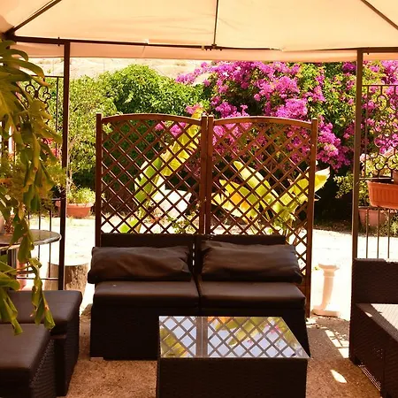 Bed & Breakfast Belvedere Sul Mare *